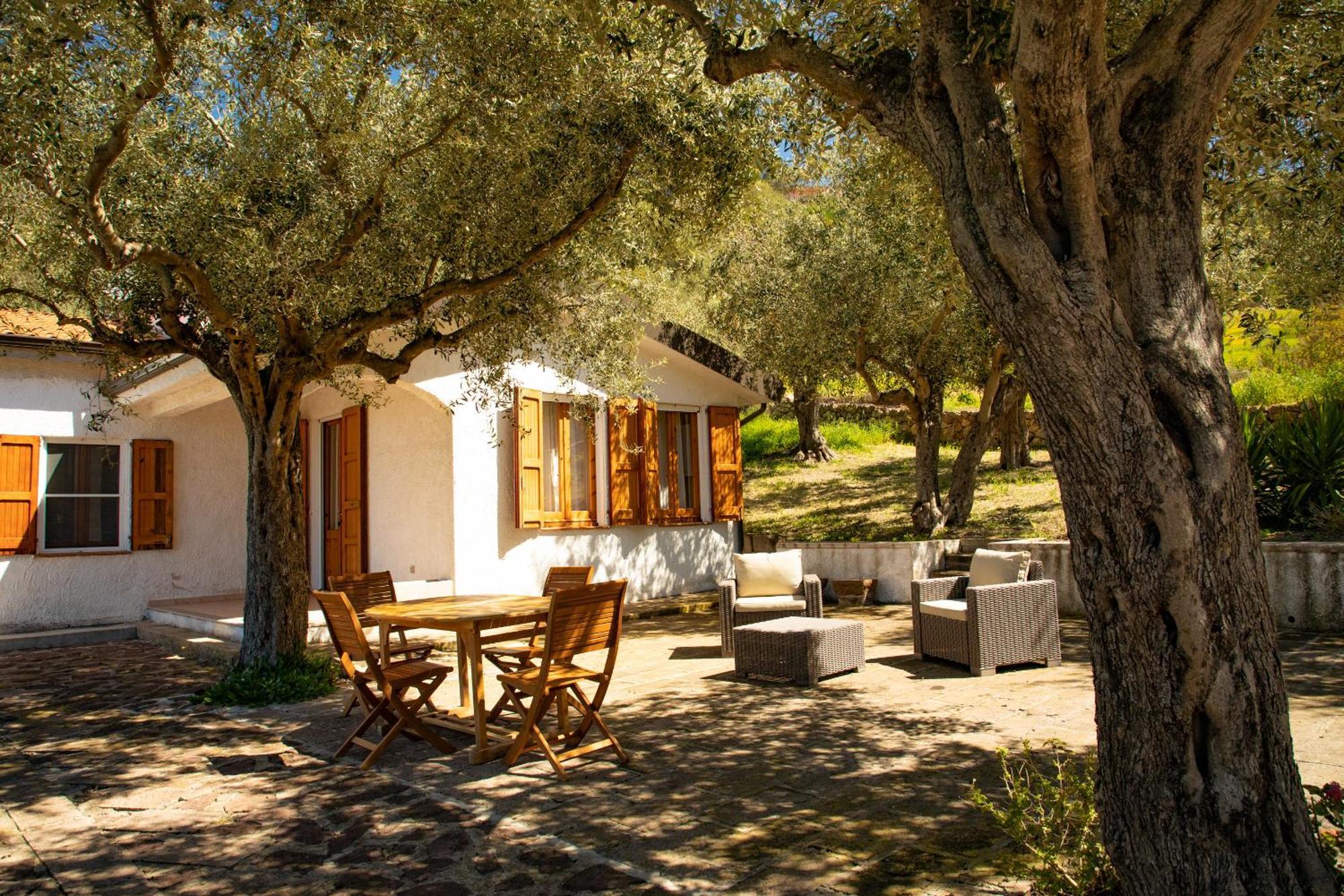 Welcomely - Badde Nuraghe Dimora Vista Mare Con Parcheggio Privato Magomadas Exterior foto